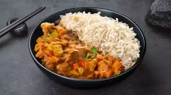 Dish Yellow curry with chicken wok menu SUSHI MASTER Yellow curry with chicken wok menu SUSHI MASTER