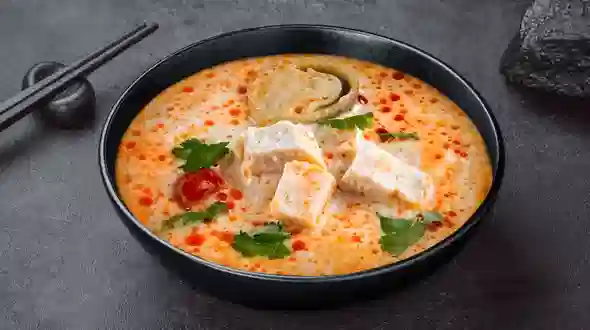 Tom Yum leves csirkével, kókusztejjel étel a(z) SUSHI MASTER menüjében Tom Yum leves csirkével, kókusztejjel menü a(z) SUSHI MASTER-től